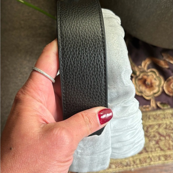 Authentic COACH Pebbled leather 1.75"W adjustable clasp bag belt - Picture 3 of 7